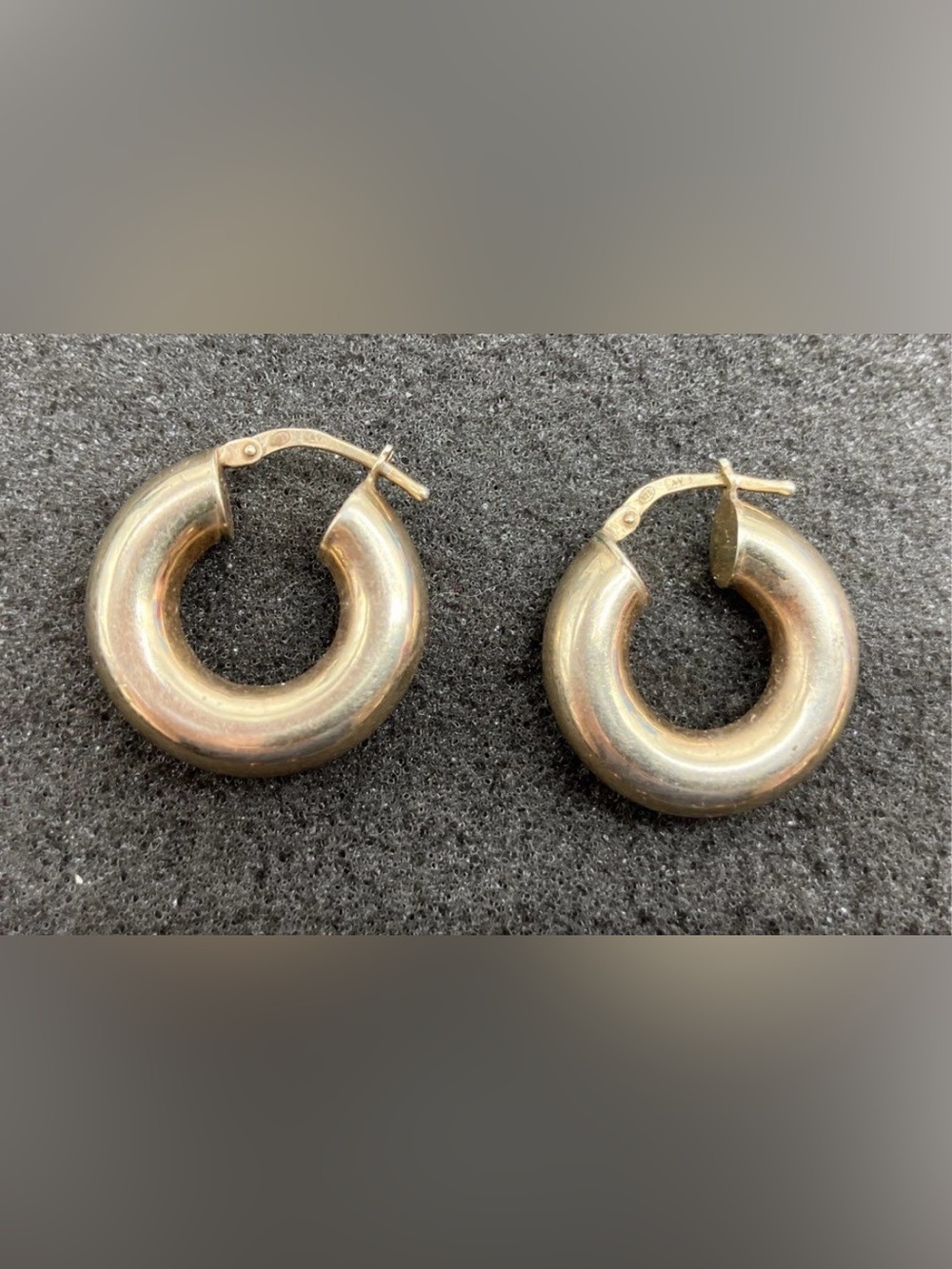 Vintage Gold Mini Hoop Earrings — Timeless Everyday Hoops (925-Italy)